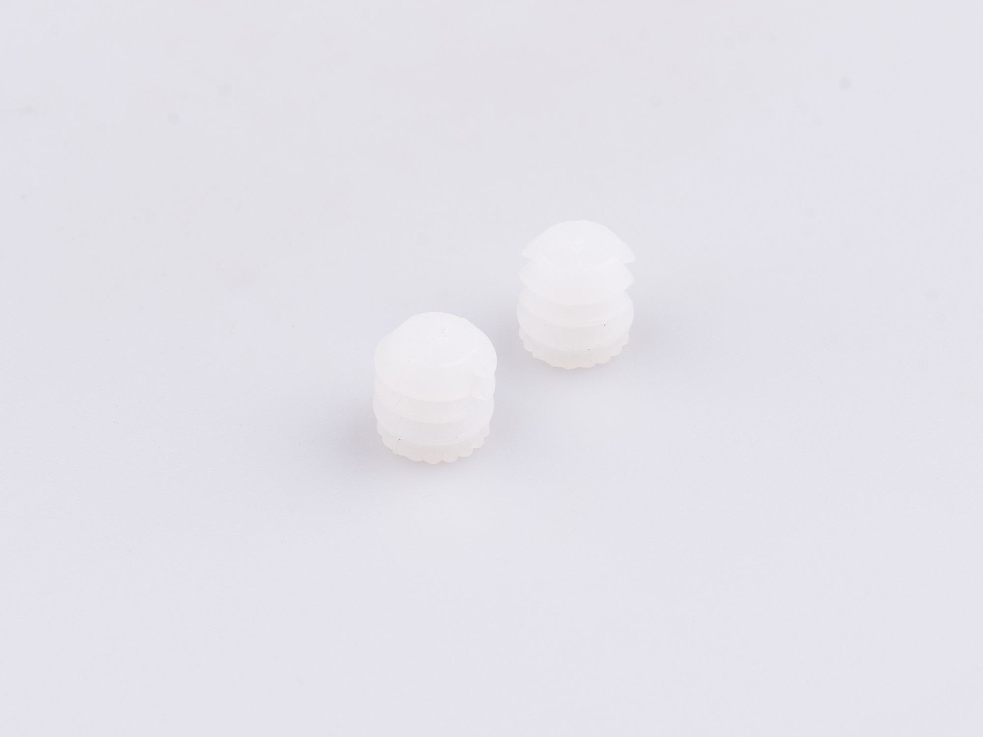 開口預(yù)埋膠粒